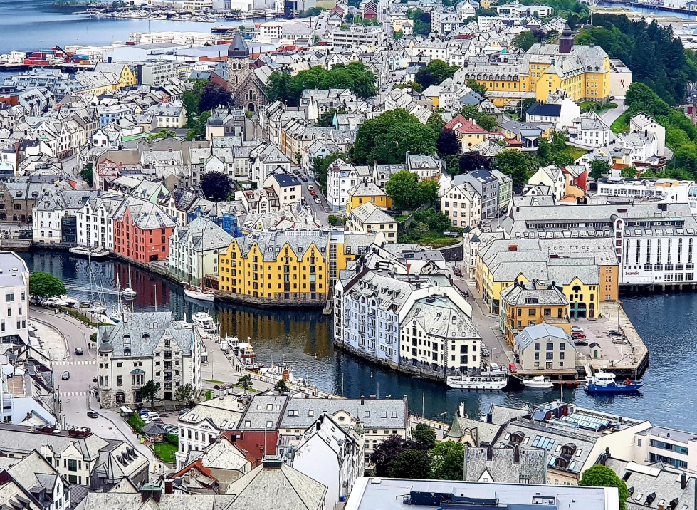 ALESUND 6 VIAJES Y LUGARES