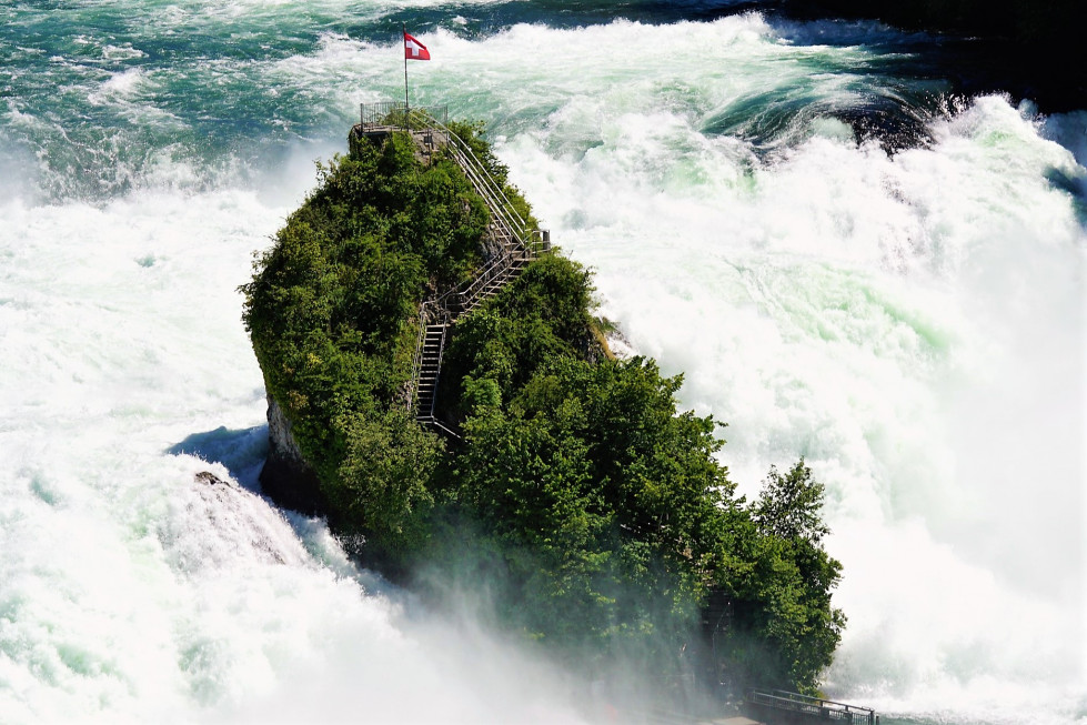 Rhine falls 1473428 1920