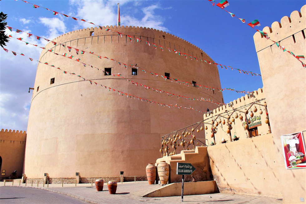 Nizwa fort 3245729 1920