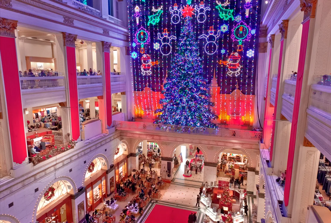 Macys Holiday Light Show. Photo by G. Widman for GPTMC